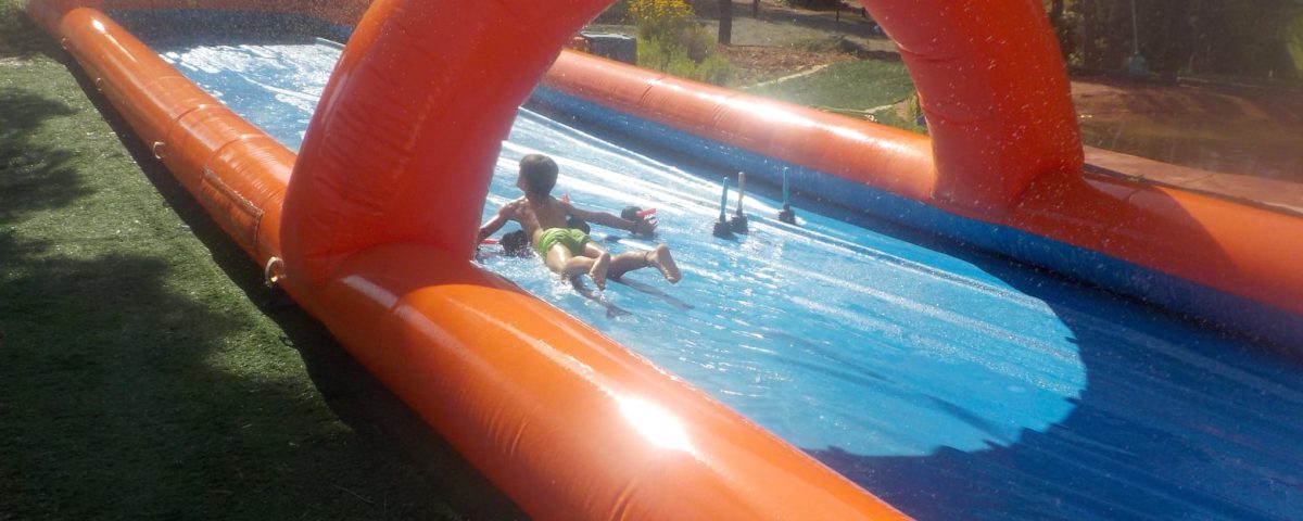 juegos verano agua humor amarillo infantil
